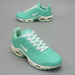 Nike Ladies 8 Air Max Plus TN Sea Foam Green Running Shoes Sneakers - 604133-999